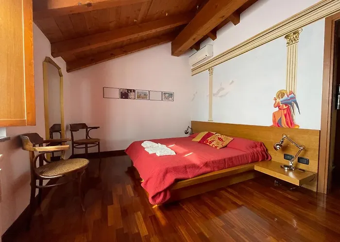 The Pretty Attic アパート *