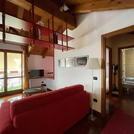The Pretty Attic 아파트