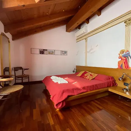 The Pretty Attic Apartamento *